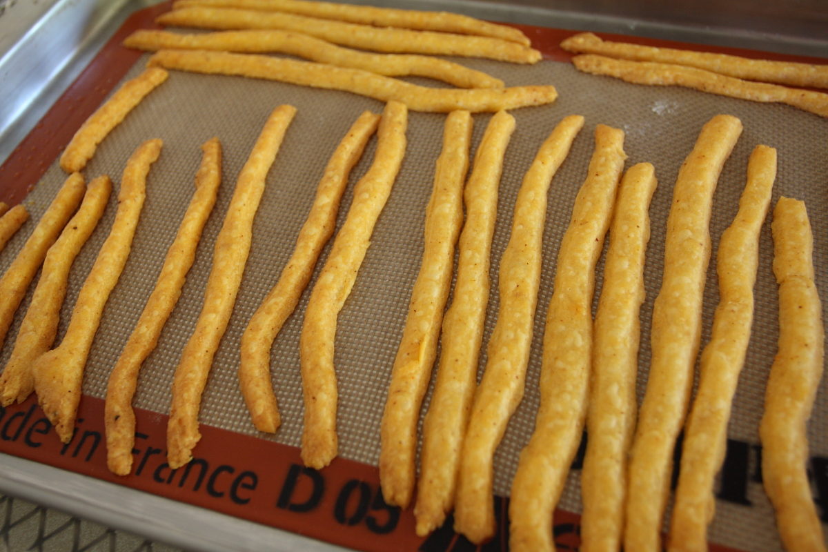 cooling cheese straws