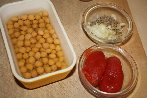 chickpeas, tomatoes and onions