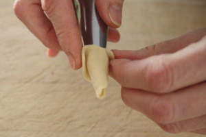 making the brim on cappelletti